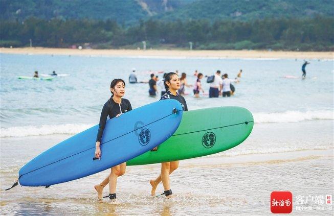 李小龙去世后，老婆改嫁徒弟，现定居西雅图为李小龙“守墓”
