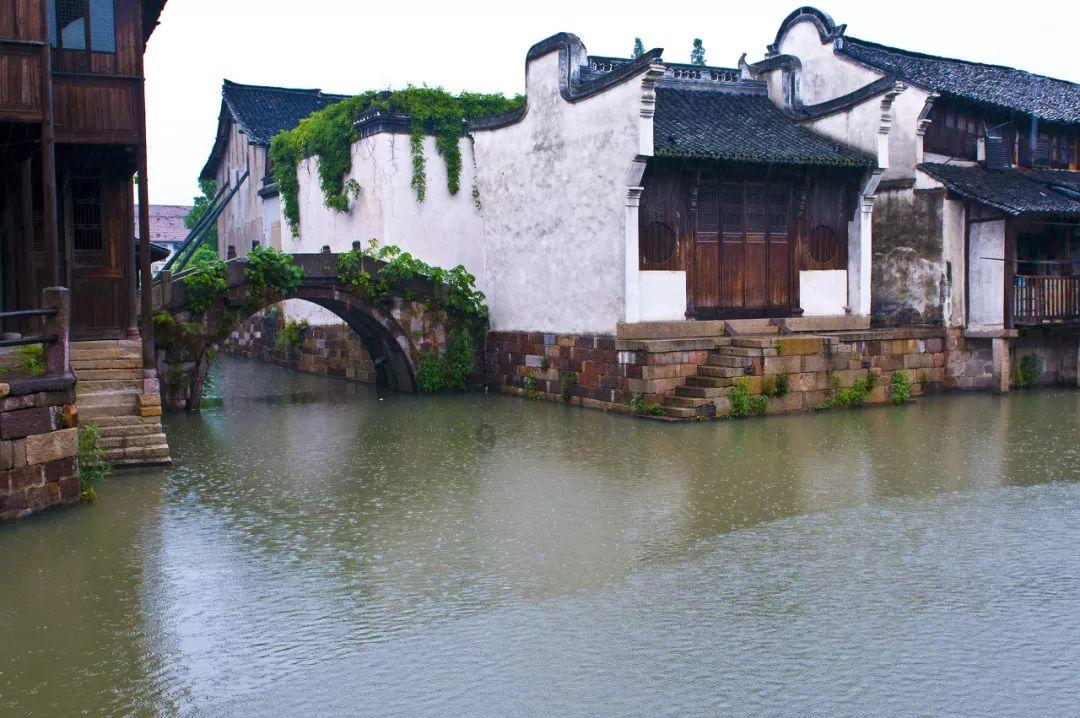 临县公安：重拳出击！两天查处嫖娼案两起